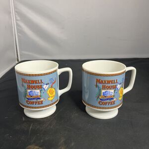 Vintage Maxwell House Pedestal Coffee Cups Mugs Good to the Last Drop - Set of 2